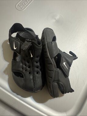 Nike Kids Black Sport Sandals with White Swoosh